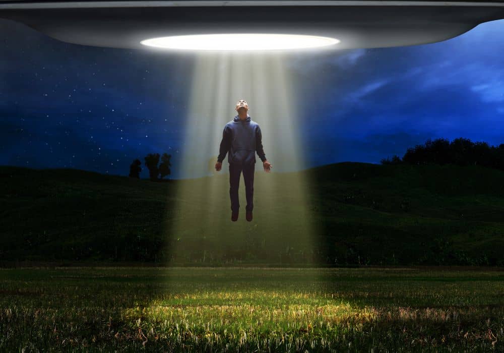 Dream about Aliens? (10 Spiritual Meanings)